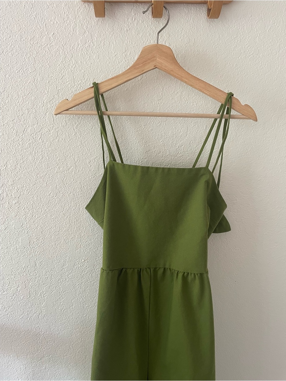 Monteau Los Angeles Women’s Green Wide Leg Tie Back Cropped Linen Jumpsuit SZ S - Picture 4 of 12
